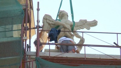 Helyükön az angyalok